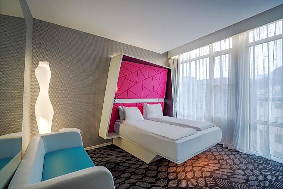 Magic Hotel Xhibition