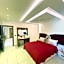 Royal Garden Hotel
