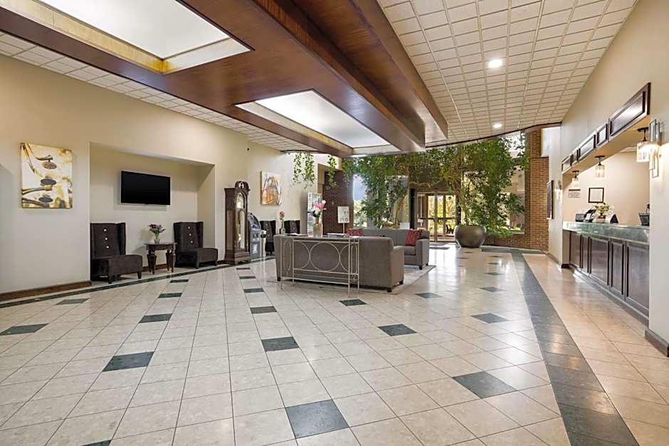 Best Western Grand Victorian Inn