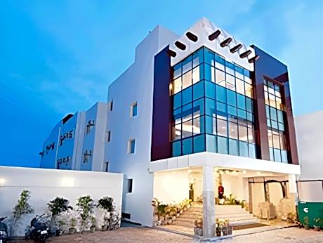 Hotel Deviram Palace