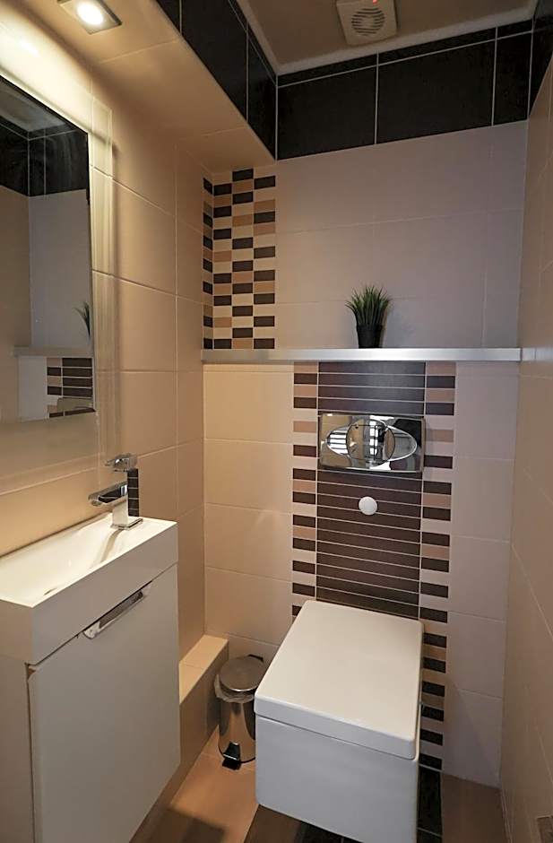 ClickTheFlat Chłodna Center Apart Rooms