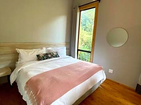 One-Bedroom Bungalow