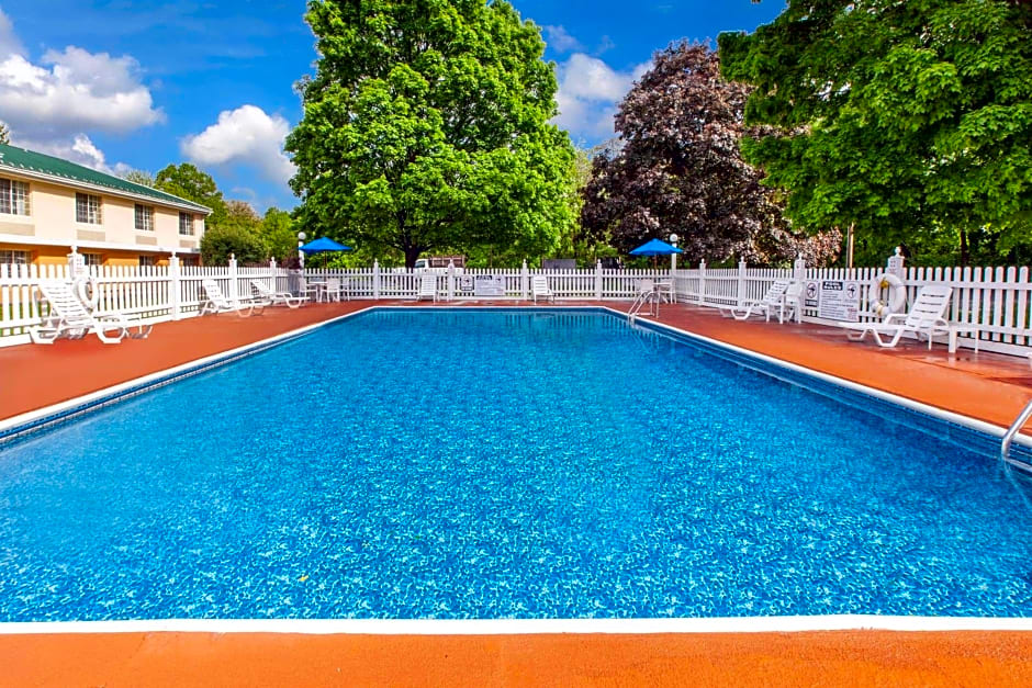 Baymont by Wyndham Harrisburg