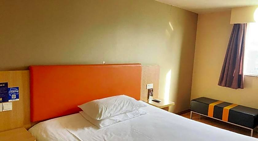7Days Inn Xuzhou Normal University Yunlong Mountain