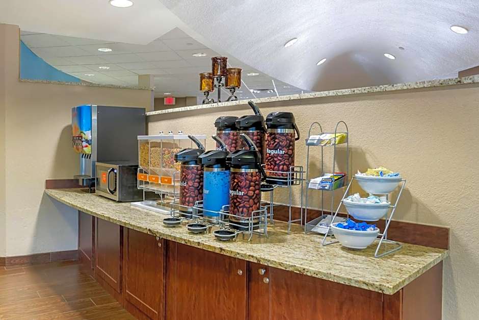 Comfort Suites Lady Lake - The Villages