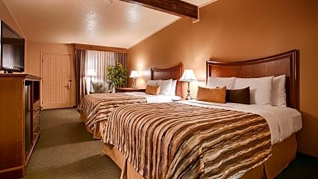 2 queen beds - mobility accessible, communication assistance, bathtub, non-smoking, full breakfast