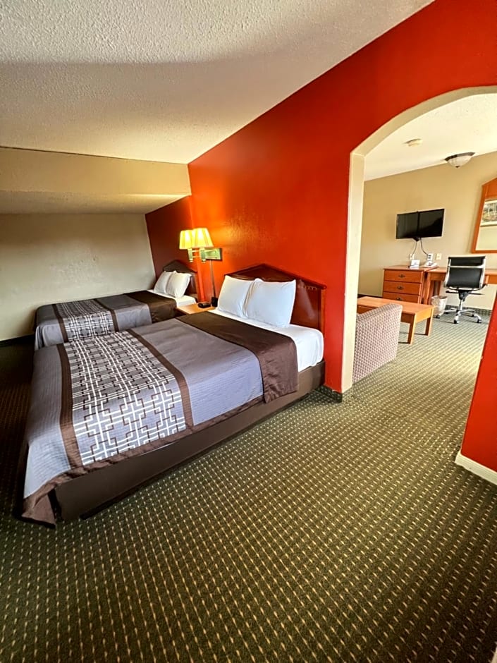 Continental Inn and Suites