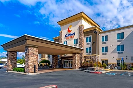 Comfort Suites Redding - Shasta Lake