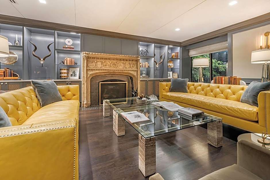 Cambria Hotel Houston Downtown Convention Center