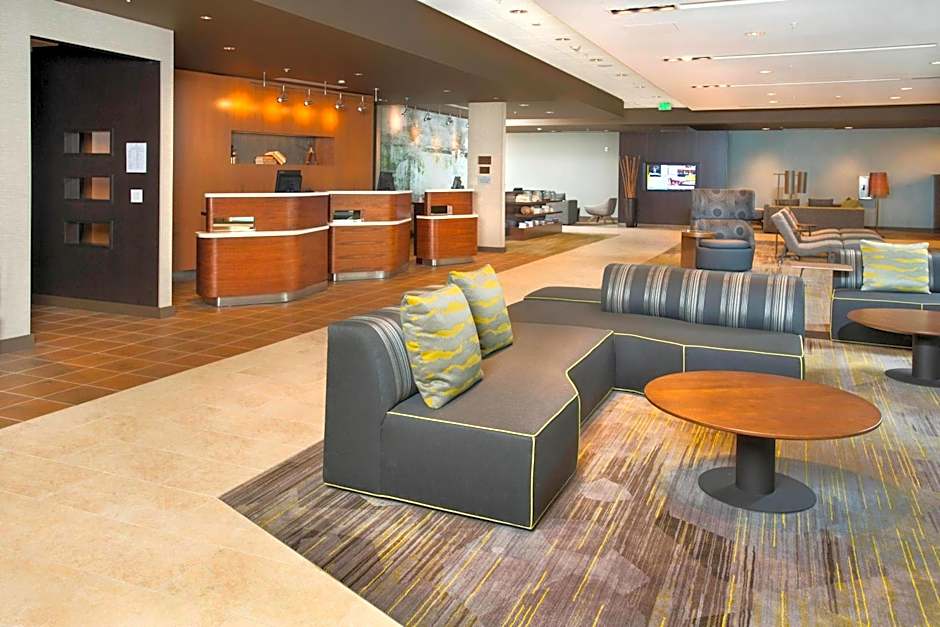Courtyard by Marriott Redwood City