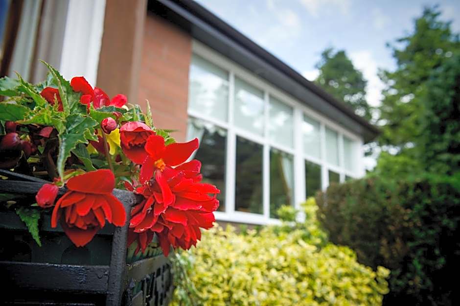 Somerton House Hotel