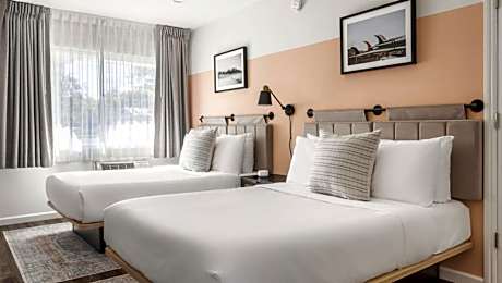 Queen Room