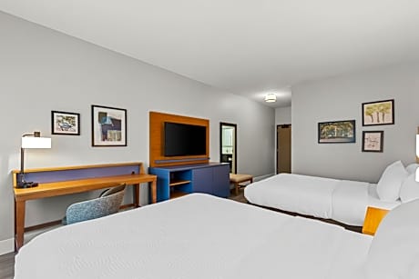 One-Bedroom Suite with Two Queen Beds and Sofa Bed - Non-Smoking