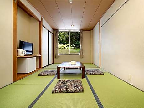 Japanese Style with Shared Bathroom Non-Smoking