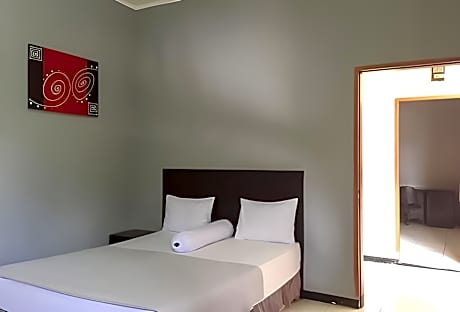 Kemang Place near Lippo Mall Kemang Mitra RedDoorz