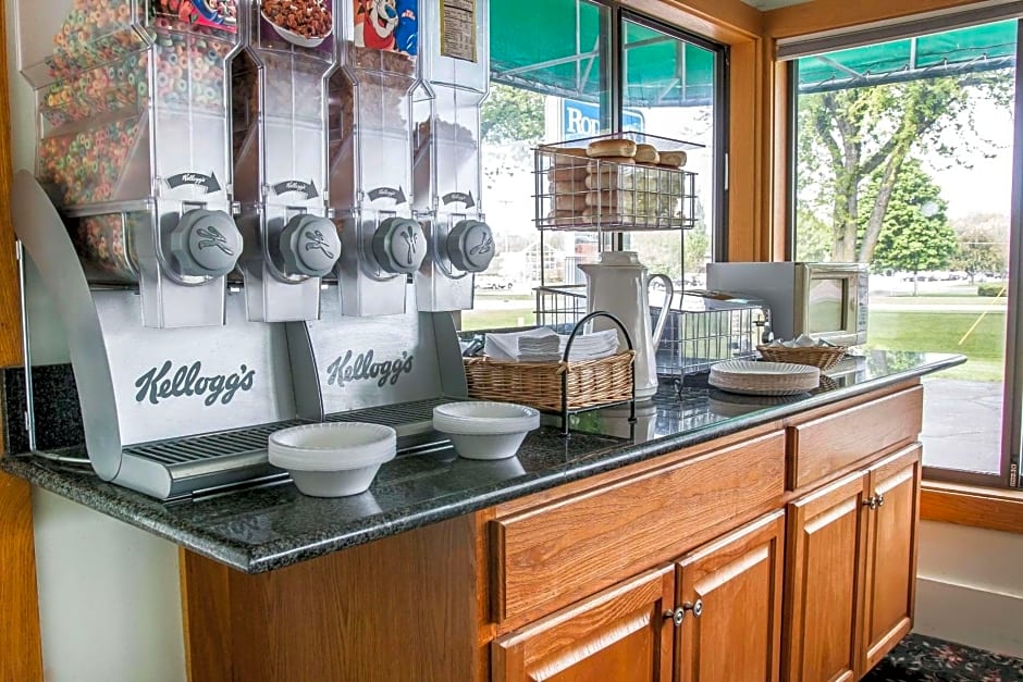 Rodeway Inn Grand Haven