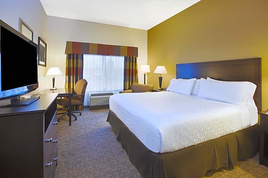 Holiday Inn Express and Suites Wheeling By IHG