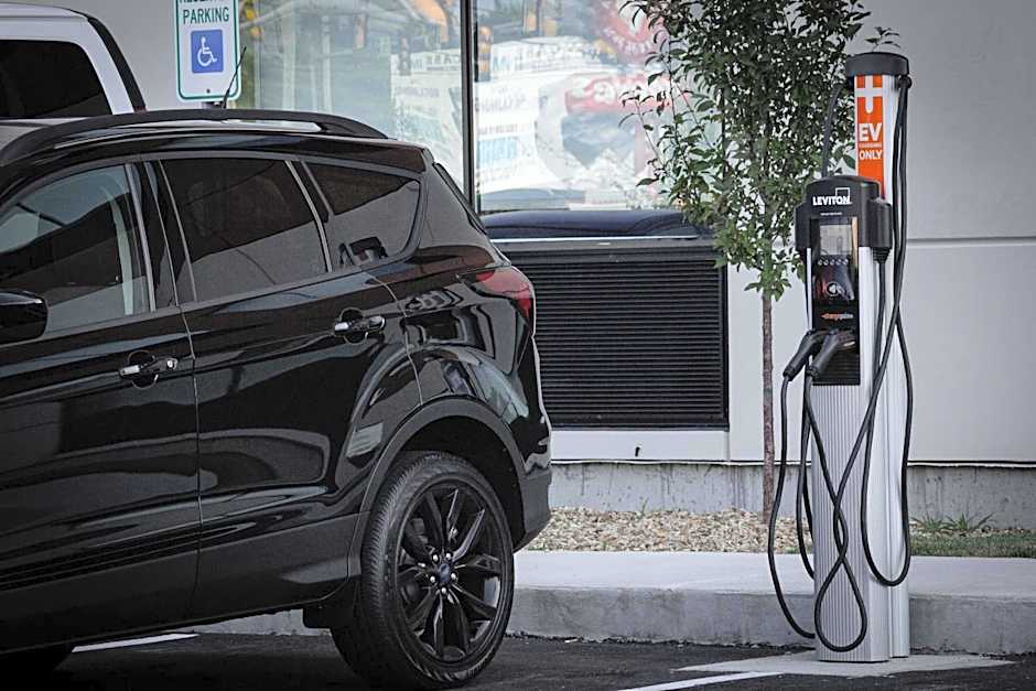 Holiday Inn Express And Suites Boston South - Randolph By IHG