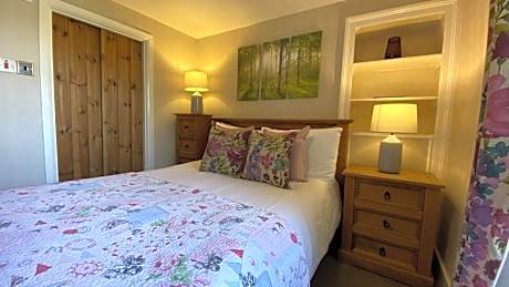 Double or Twin Room with Private Bathroom