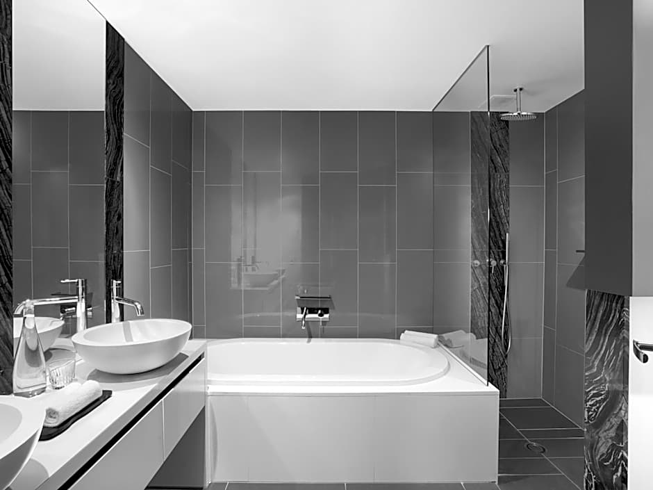 Peppers Gallery Hotel