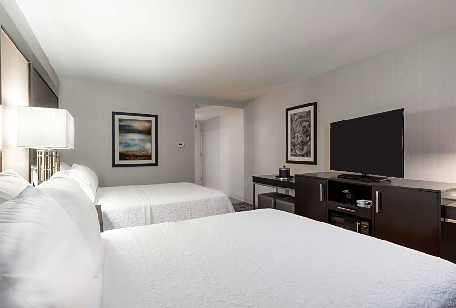 Hampton Inn By Hilton & Suites Bridgewater, NJ