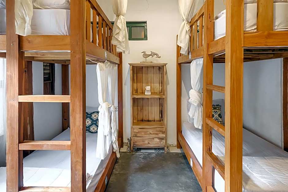 TwoSpaces Living at Wave And Chill House, Canggu
