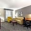 La Quinta Inn & Suites by Wyndham Indianapolis South