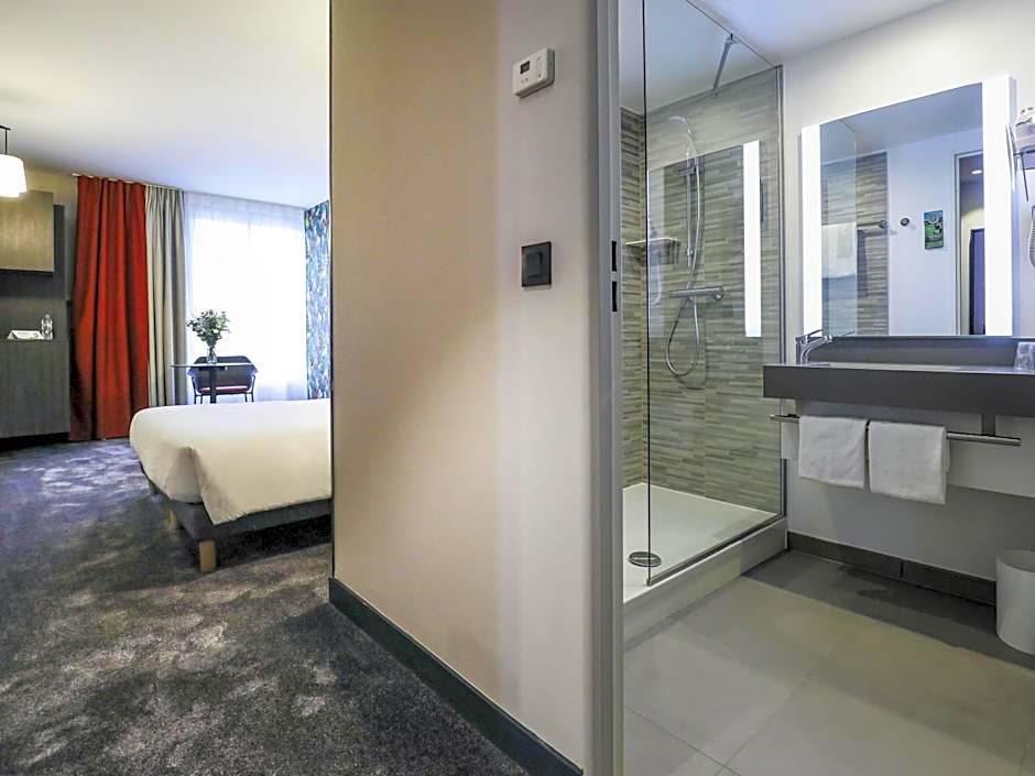 ibis Styles Puteaux Paris La Defense