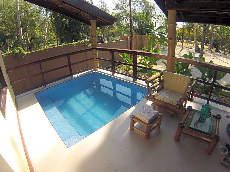 Sunset Bay Beach Villas