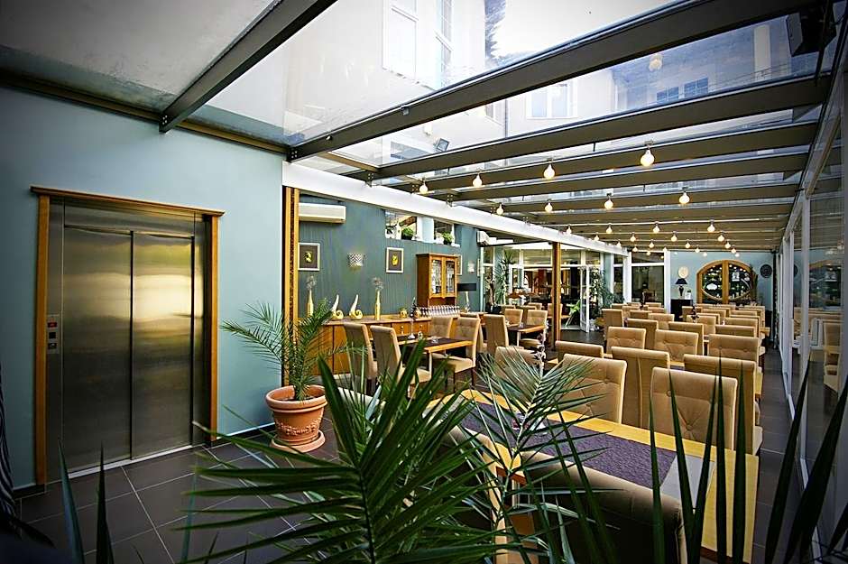 Xavin Wellness Hotel & Restaurant