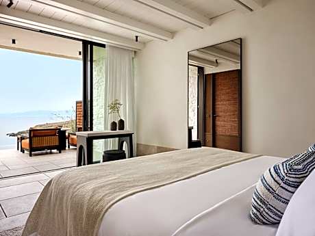 Premium Double Room Sea View & Chill Out Pool