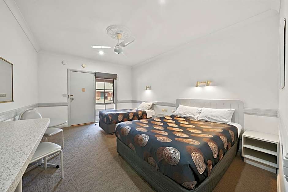 Centre Town Motel
