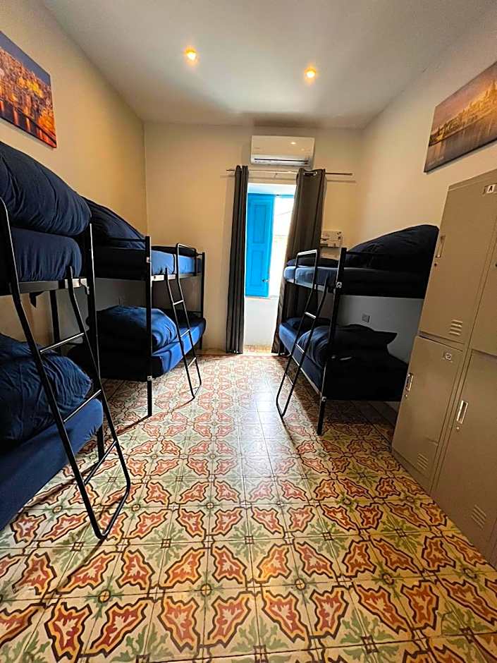 Bookarest Hostel Malta