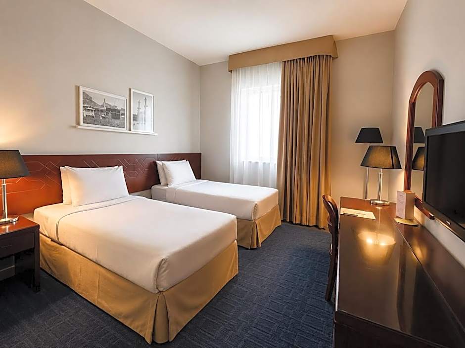 Makarem Al Bait Al Azizia Hotel