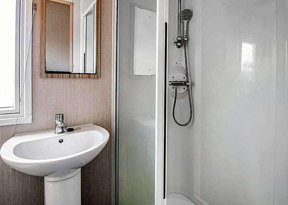 Waters Edge Leisure Park