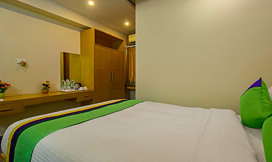 Itsy Hotels Kruthika Inn