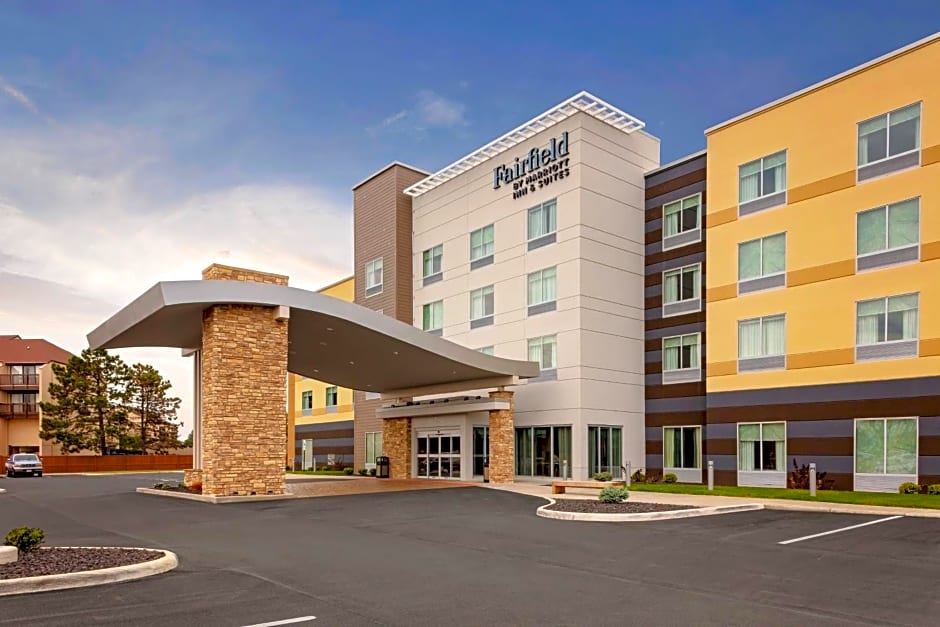 Fairfield Inn & Suites by Marriott Port Clinton Waterfront