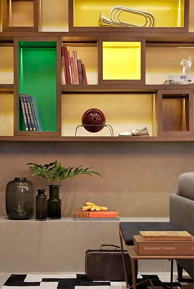 Yoo2 Rio de Janeiro, Tapestry Collection by Hilton