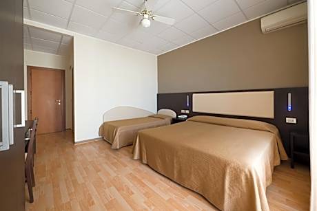 Budget Triple Room