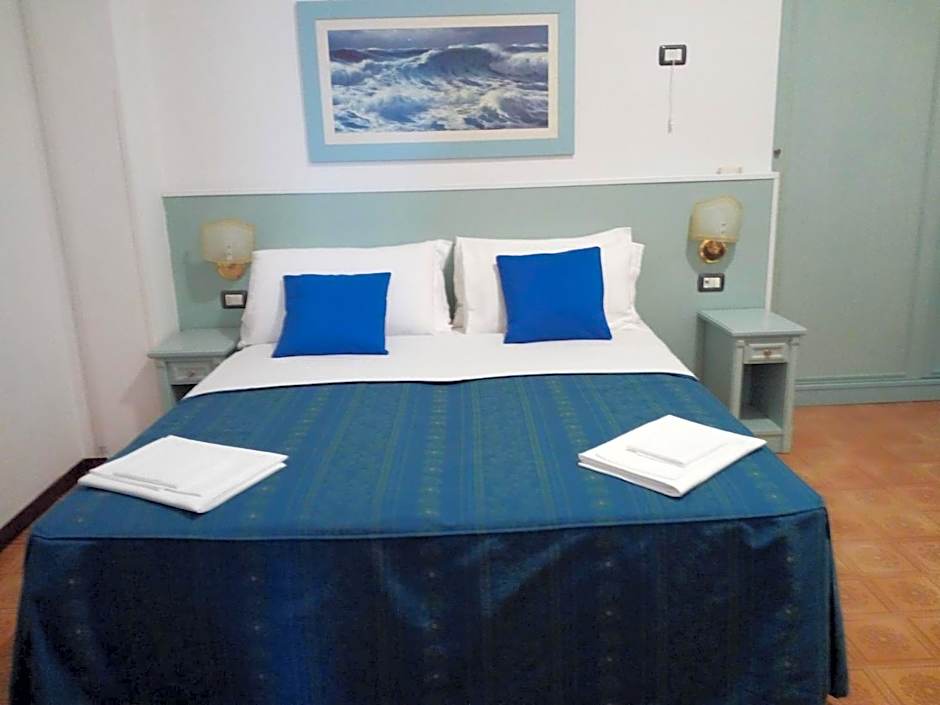Photo 1 of 10 of Superior 1 Double Bed or 2 Beds