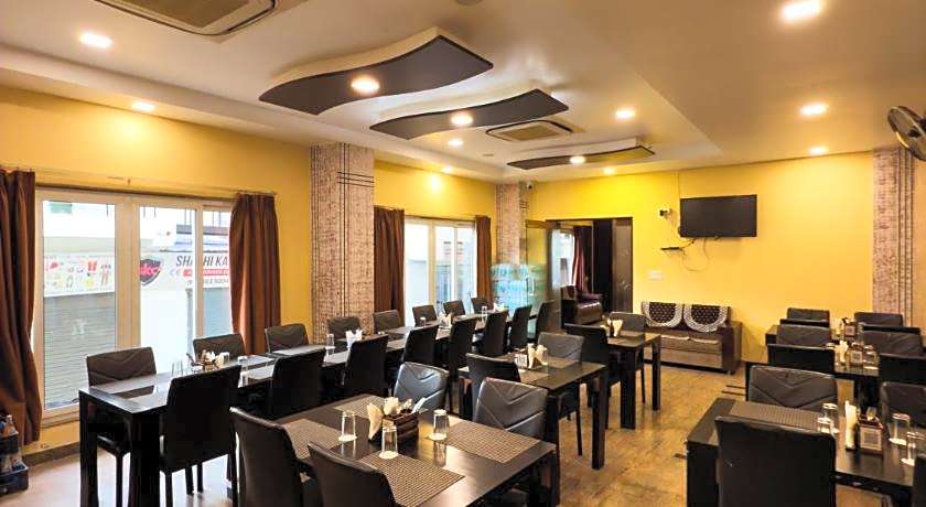 Royal Palm - Hotel Near Udaipur Railway Station