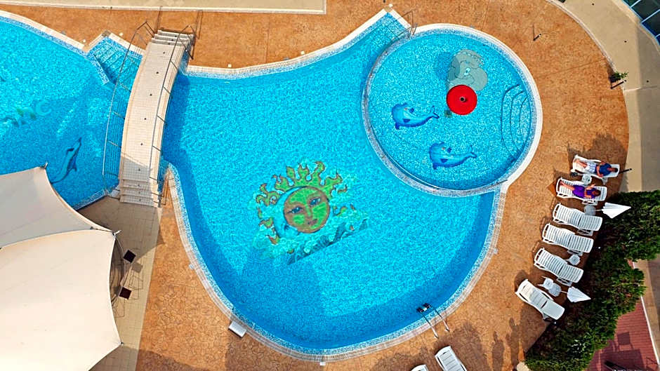 Aparthotel Marina Holiday Club - All Inclusive & Free Parking