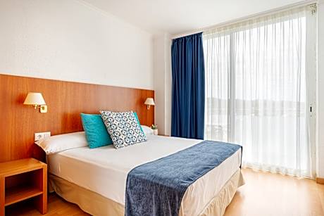 1 BEDROOM SUPERIOR APT 3 ADULTS + 1 CHILD