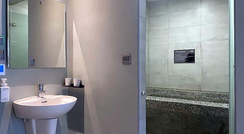 prince hot spring hotel