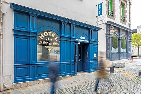 Contact Hôtel du Champ de Mars de Saint-Brieuc