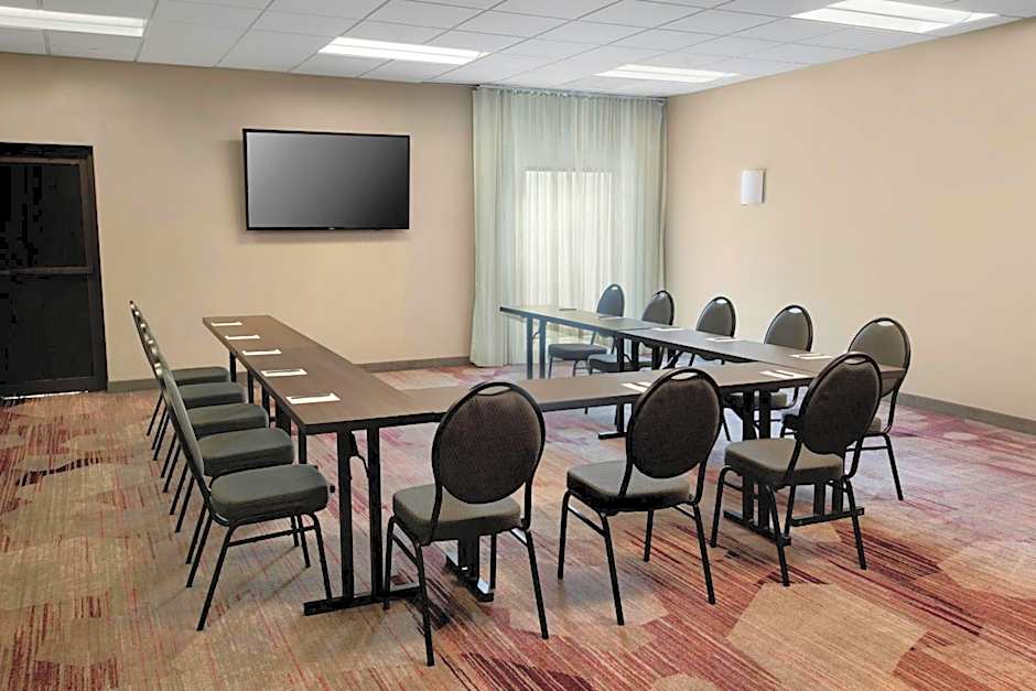Courtyard by Marriott Mt. Laurel Cherry Hill