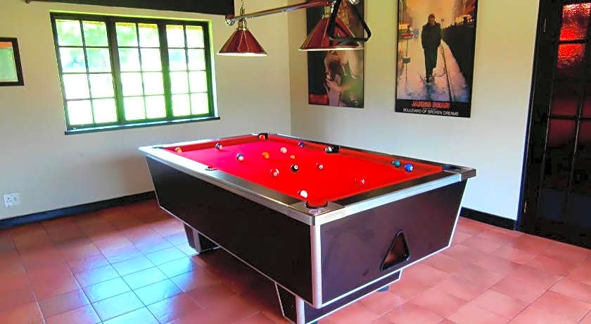 African Footprints Lodge