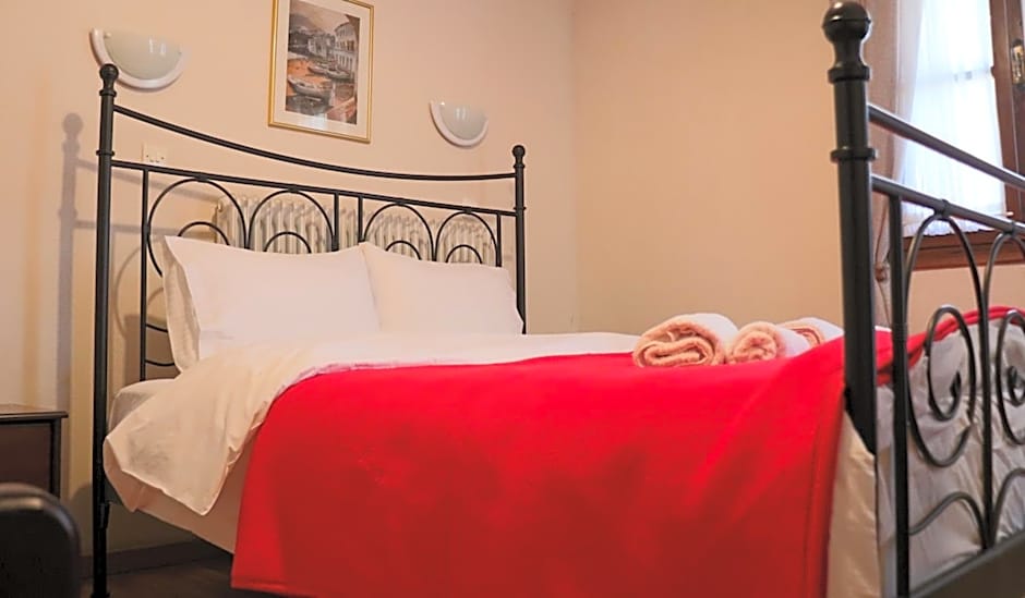 Photo 1 of 8 of Deluxe 1 Extra Bed