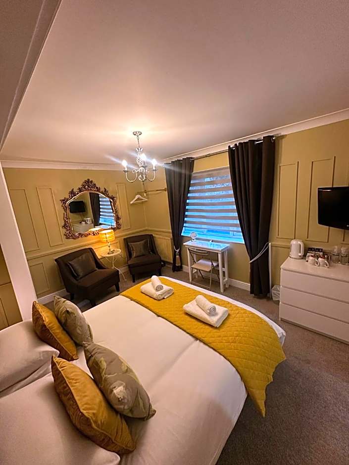 The Cambridge Guest House by Tas