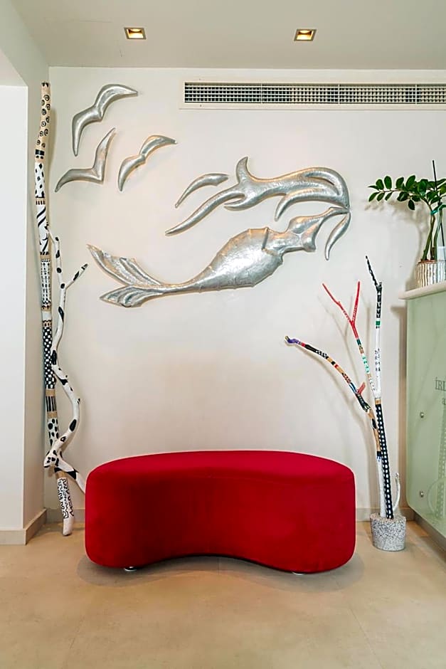 Iria Beach Art Hotel